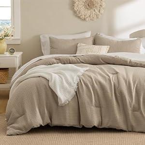 Bedsure 3 piece Comforter Set，Waffle Comforter Set King, All Seasons Khaki Bedding Comforter Set,1 Waffle Weave Comforter (90"x90") and 2 Pillowcases (20"x26")