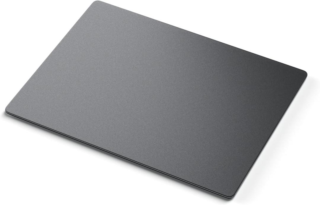 Glass Gaming Mousepad, Tempered Glass Hard Mouse Pad,Smooth Surface,Precise Control,Suitable for Esports Games and Office Use,7.9x11.8In,Black