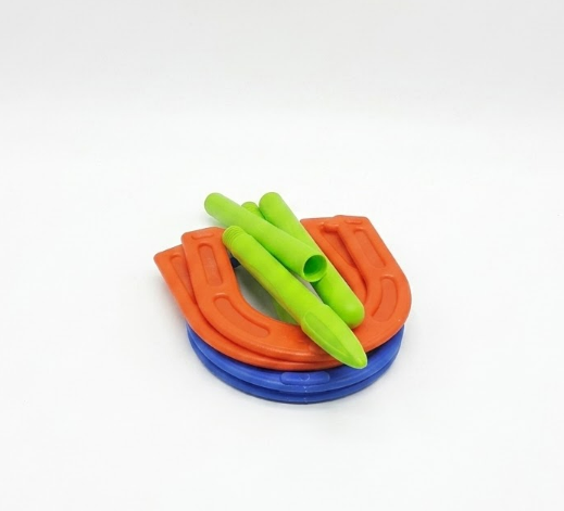 Plastic Horseshoe Game