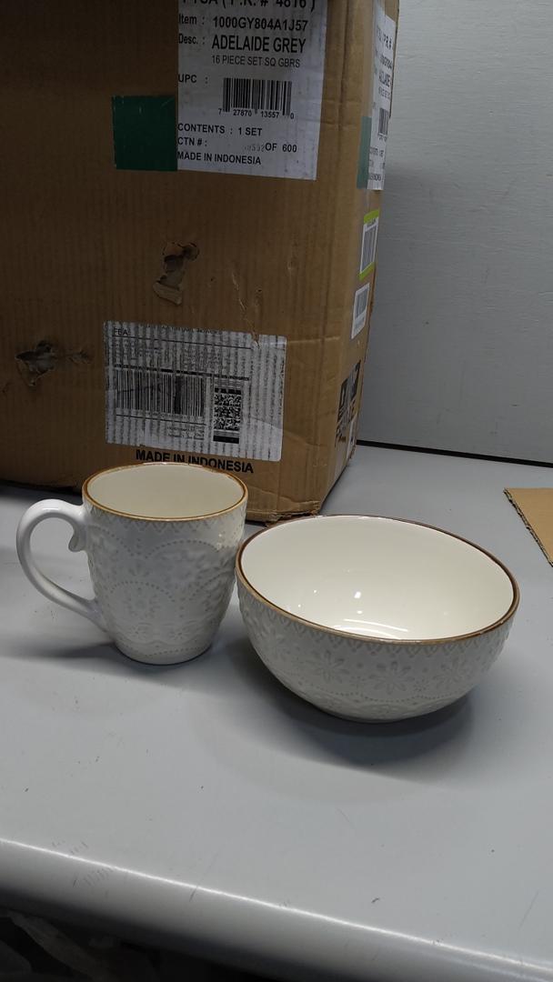 Set of 4 tableware items: Mugs,Deep Plates,Flat Plates.