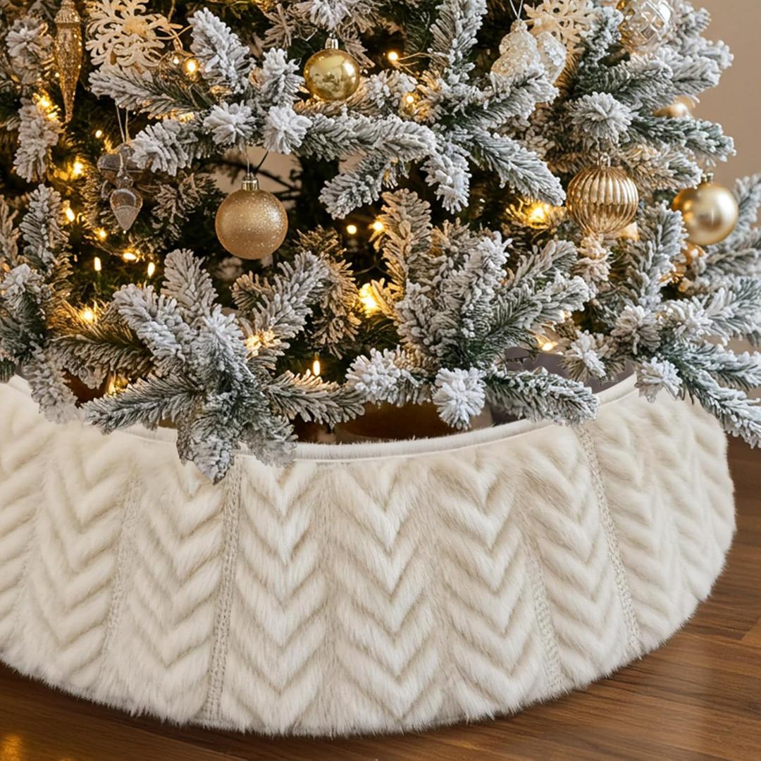 OurWarm Adjustable White Christmas Tree Collar, Rustic Faux Fur Tree Skirt for Xmas Trees Decorations, Farmhouse Christmas Tree Ring Base Cover Modern Boho Holiday Winter Decor (Adjustable 20-28 inches)
