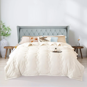 ShowyLive Extra Thick Blanket for Sofa Recliner Bed, Warm 3 Layers Flannel Blanket for Winter Autumn, Plush Quilt, Breathable Velvet Comforter, Washable Throw Blanket 810gsm (White 78.7"x90.5")