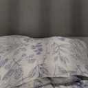 Floral Comforters Queen Size 3 Pieces Soft Chic Garden Style Blue Floral Print Lightweight Botanical Flower Comforter Set for All Seasons 1 Comforter and 2 Pillowcases (Queen(90" x 90"))
