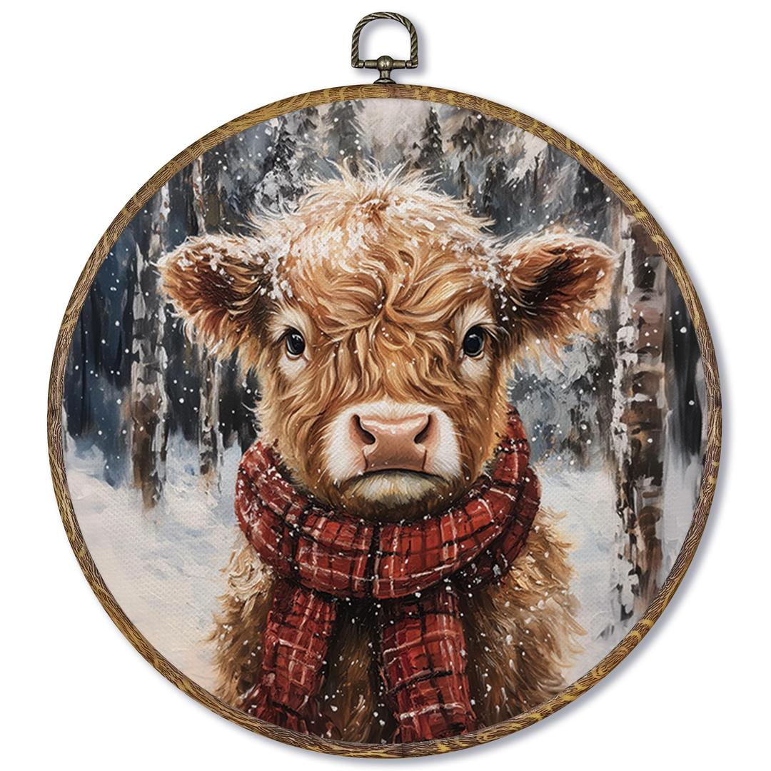 Fewgb Winter Christmas Highland Cow Round Wall Art Decor Framed, Rustic Farmhouse Canvas Wall Art Prints Picture, Vintage Cottagecore Hanging Room Decor Artwork for Gallery Bedroom Kitchen 10x10