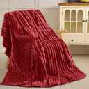 QATAN Soft Fleece Throw Blanket for Oversized Queen Bed (90" x 100")  400 GSM Plush Warm Lightweight Bed Blanket, Ribbed Fluffy All-Season Throw for Bed, Couch & Sofa - Red Dahlia