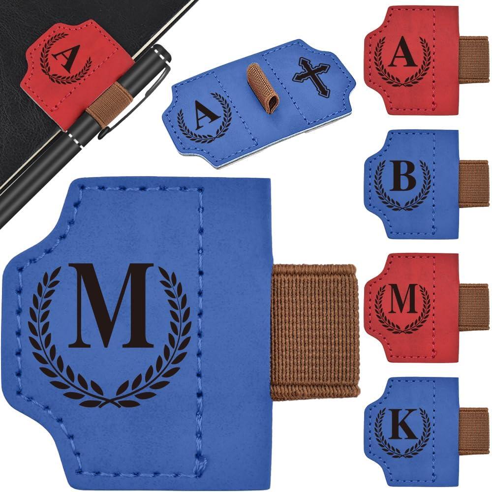 2 x Bygone Mark Bookmark with Pen Holder, 26 Letters Magnetic Leather Bookmarks Personalized Book Mark for Book Lovers, Magnetic Bookmark Pen Holder with Cross for Women Men(Blue-M)