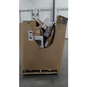 Pallet of salvage items