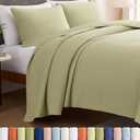 Quilts Cal King Size - Sage Green Bedspread Cal King Size with Stripe Stitch Pattern - Lightweight Bedspread for All Seasons - Soft Breathable Summer Quilted Coverlet with 2 Pillow Shams - 118" x 106"