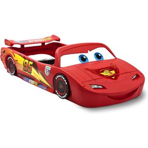 Delta Children Disney/Pixar Cars Lightning McQueen Toddler-To-Twin Bed with Toy Box by Delta Children