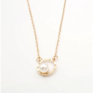 Gold Circle Pearl Pendant Necklace