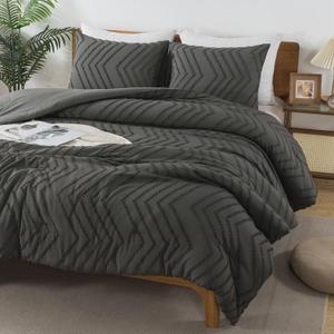 Andency Dark Grey Comforter Set King Size, Boho Soft Warm Tufted Bedding Comforter Sets for King Size Bed, 3 Pieces Aesthetic Chevron Farmhouse Cute Bohemian Textured Bedding Set (King (104"x90"))