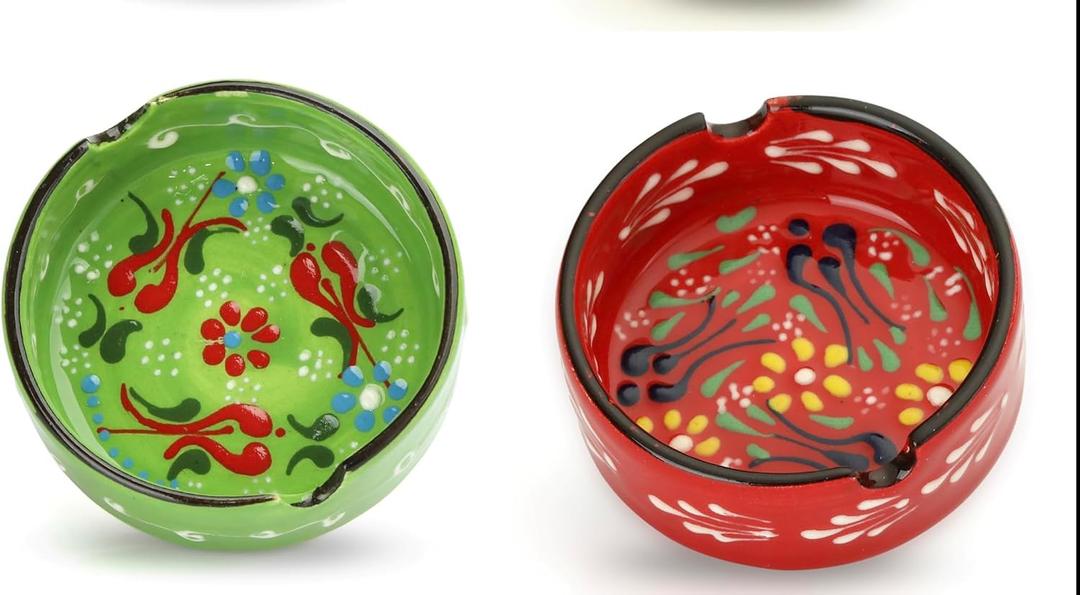 ARESTE Ashtrays for Smokers Indoor - Handmade & Hand-Paint Vintage Ash Tray - Retro Ashtray for Outside Patio - Ceramic Cigar Accessories - Cigar Ashtrays for Outdoors (4 Pcs - 2set red, 2set green)