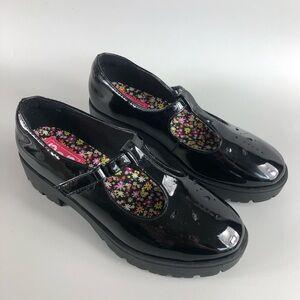 Jugar Sandals 4