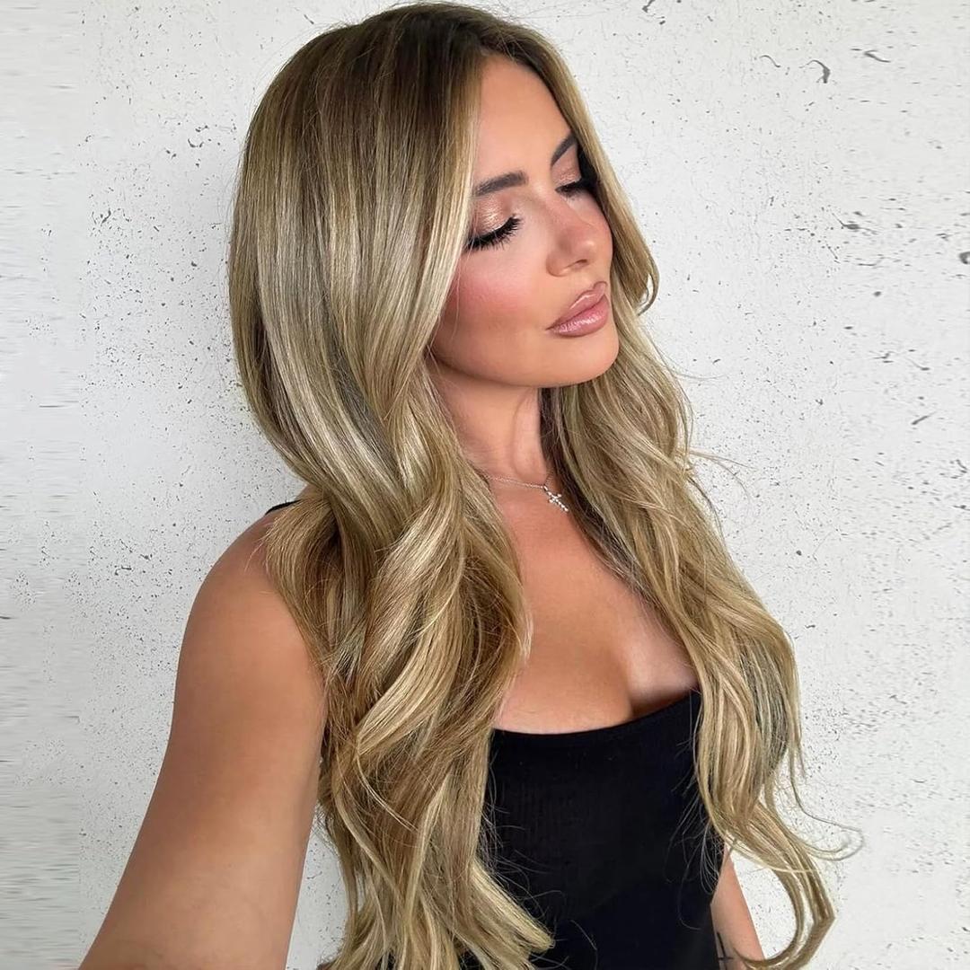 Long Ombre Blonde Wavy Wig Natural Looking Synthetic Heat Resistant Fiber Wig Ombre Blonde Gradient Middle Part Curly Wig For Daily Party Use For Women 26 Inch