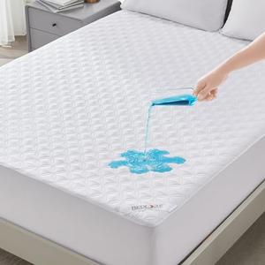 BEDLORE Waterproof Mattress Protector, Queen Size Noiseless Mattress Pad with Deep Pocket Fitted Up to 6-18 inches, Soft Noiseless Bed Mattress Cover Washable for Home, Bedroom, Hotel (White)