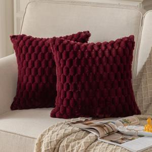 MANDIOO Pack of 2 Burgundy Super Soft Plush Fluffy Decorative Throw Pillow Covers 20x20 inch Faux Fur Wool Velvet Cushion Covers Pillow Cases Couch Sofa Bed Living Room