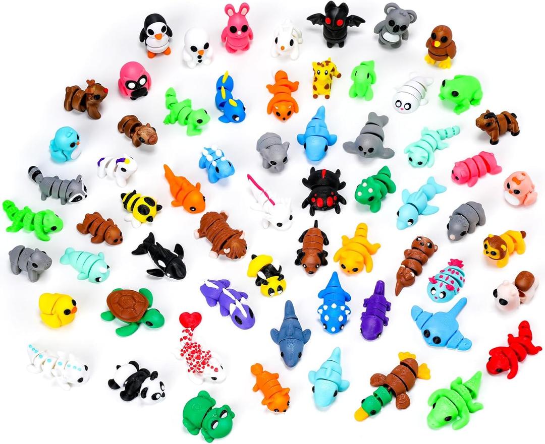 VZZNN 64pcs Mini 3D Printed Animals Bulk, 3D Printed Articulated Flexible Fidget Toy, Cute Little Animal Figurines Toy for Kids and Adults, Office, Desk, Party Favors, Decor