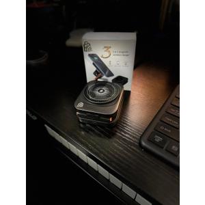 3-in-1 Magnetic Wireless Charging Station