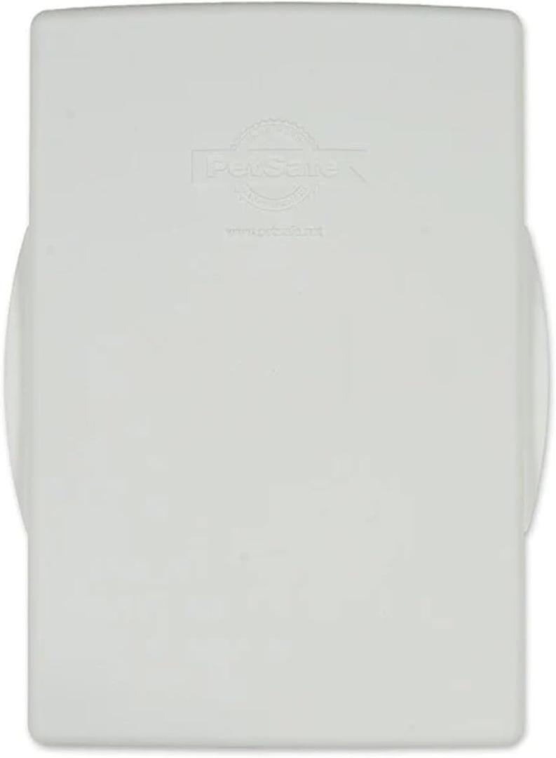 PetSafe Snap-On Closing Panel Pet Door Cover, Large - Compatible with PetSafe Plastic Pet, Extreme Weather Pet, and Panel Pet Door Insert