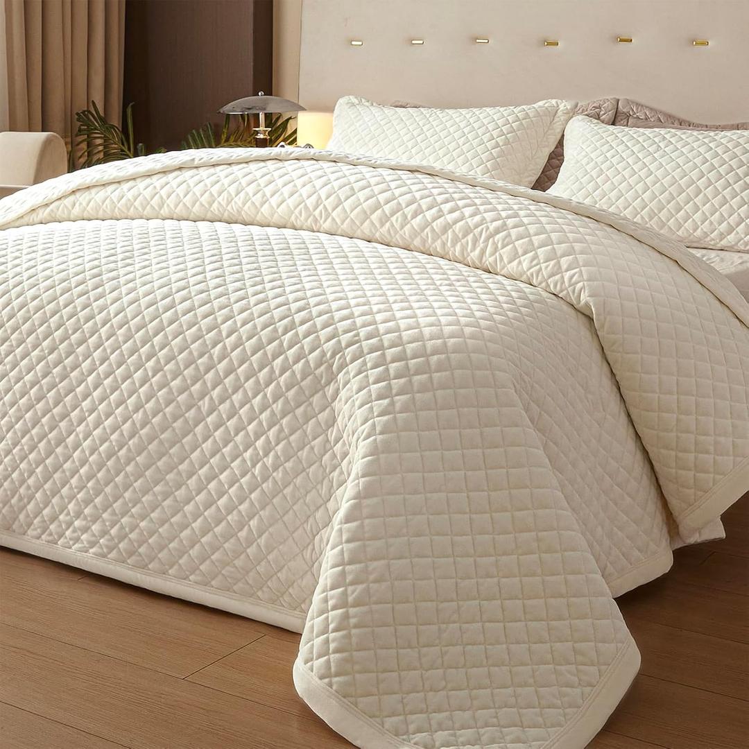 Queen Size Velvet Quilt Set, Ultra Soft 3 Pieces Bedding with 2 Pillow Shams, Lightweight All Seasons Reversible Coverlet Bedspread with Plaid Quilting, Cream White 90x96 Inches