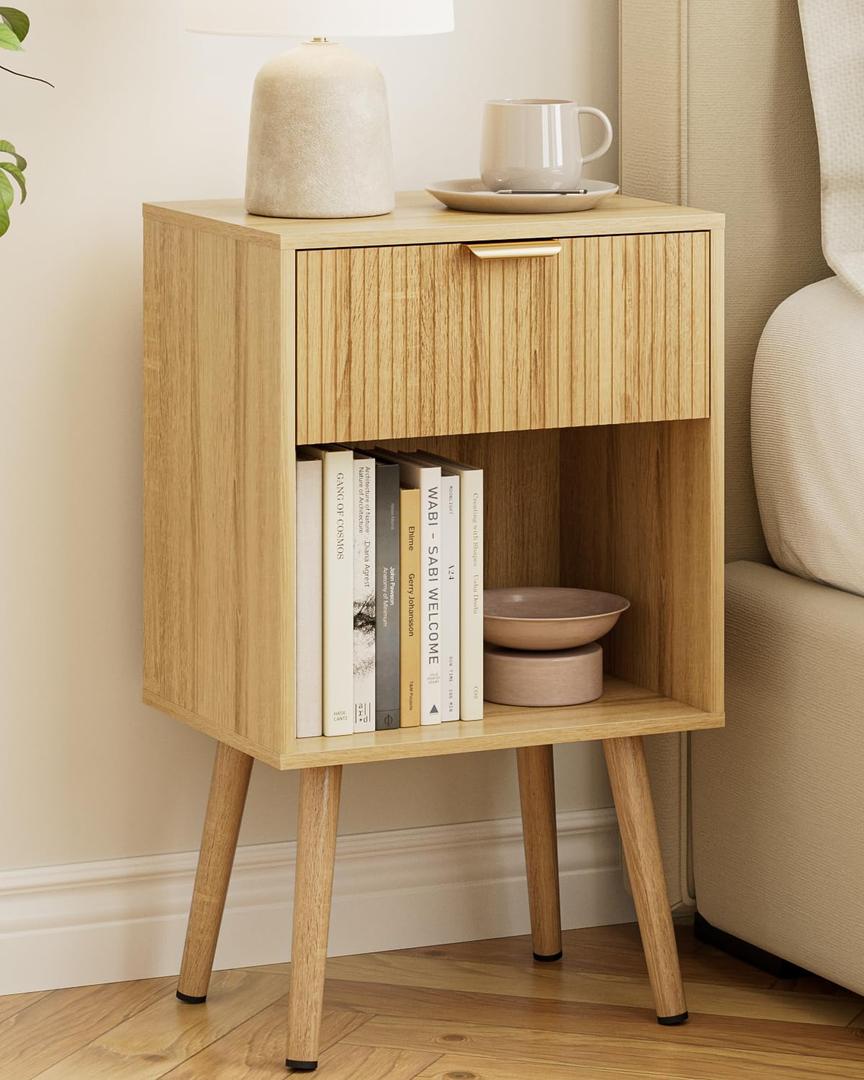 Fluted Nightstand, Modern Bedside Table with Storage Drawer, Wood Night Stand Side End Table for Bedroom, Living Room, Office (Oak)