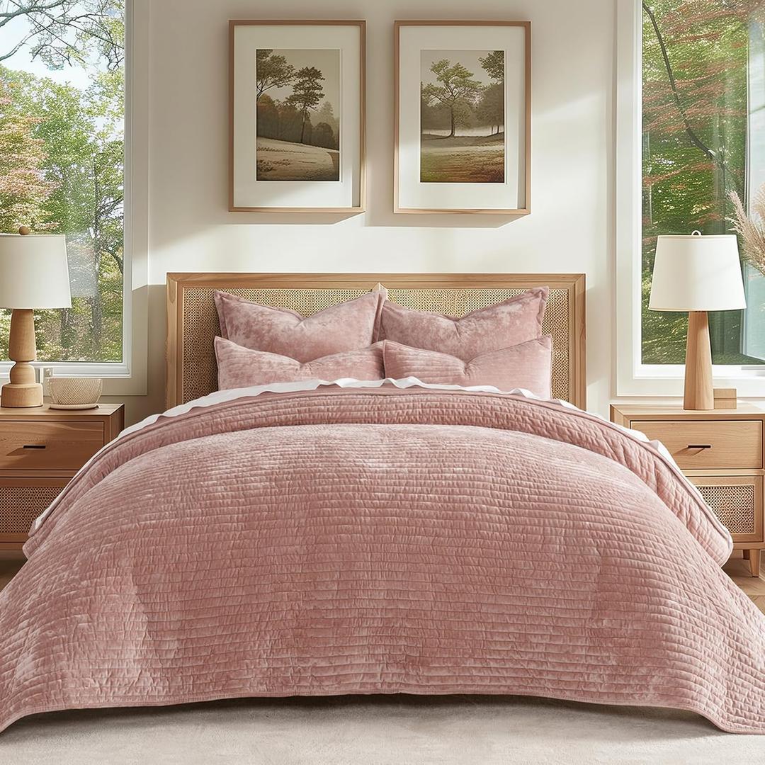EVERGRACE Velvet Quilt Set King Size, Luxurious Soft Striped Channel Bedding Set, Lightweight Velvet Comforter for All Season, Oversized Bedspread Coverlet with 2 Matching Shams, Pink Clay
