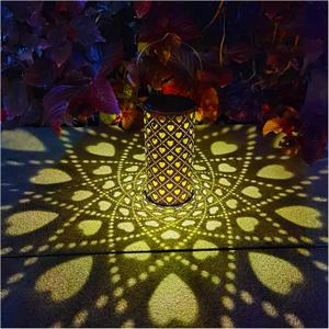 Solar Lanterns Outdoor Hanging Heart Pattern Decor Lantern, Waterproof Hollow Out Metal Decorative Garden Light, Graceful Decoration for Patio, Yard, Landscape, Walkway, Festival
