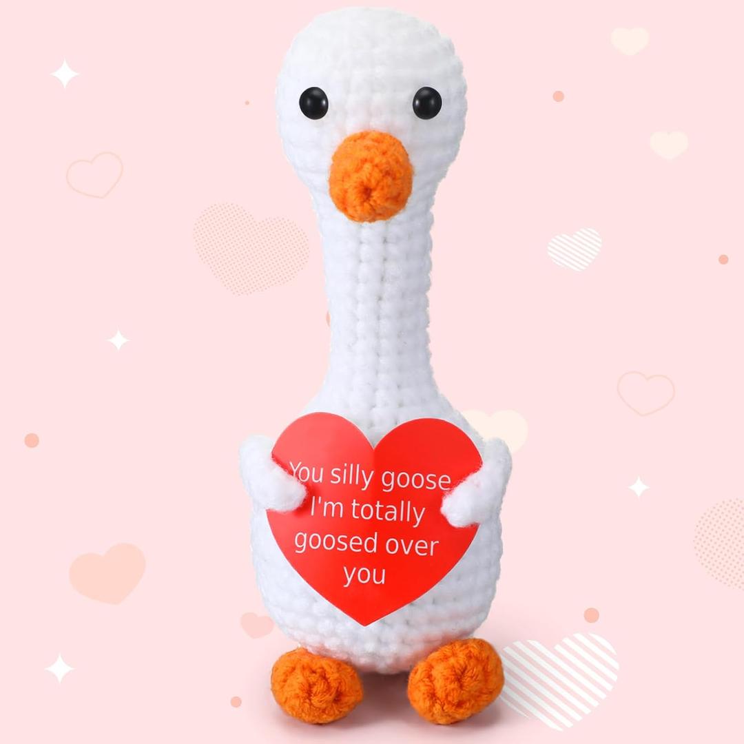 2 x Jenaai Funny Crochet Gift for Boyfriend Girlfriend Him Her Wife Husband I Love You Gifts Anniversary and Birthday Ideas, Handmade Positive Silly Goose Crochet for Couples Small Romantic Decor
