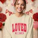 UNIQUEONE Valentines Sweatshirts for Women Love Sweatshirt Love Heart Graphic Pullover Cute Holiday Crewneck Long Sleeve Tops (Beige, S)