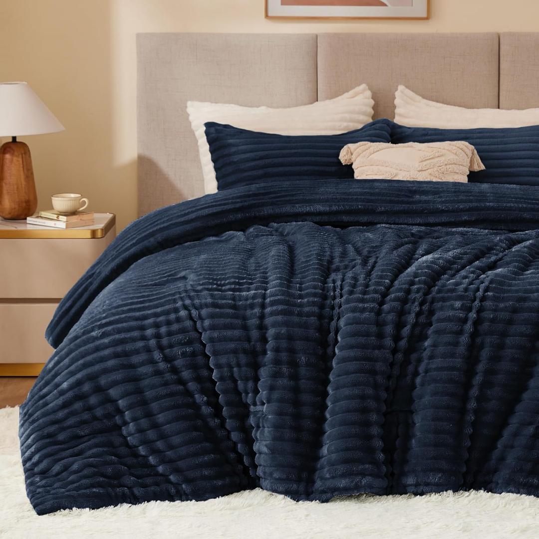 BEDELITE Fleece Full Comforter Set -Super Soft & Warm Fluffy Navy Blue Bedding, Luxury Fuzzy Heavy Bed Set for Winter with 2 Pillow Cases