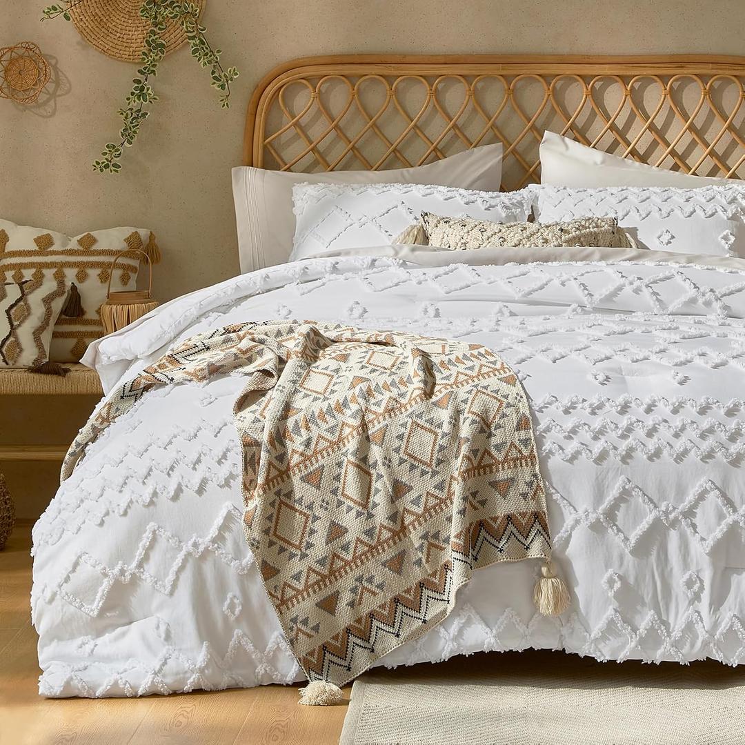 Tufted Boho King Size Comforter Set, 3 Pieces White Boho Bed Set, Farmhouse Shabby Chic Embroidery Bedding for All Seasons, Soft Jacquard King Bedding Set with Comforter  2 Pillow Shams