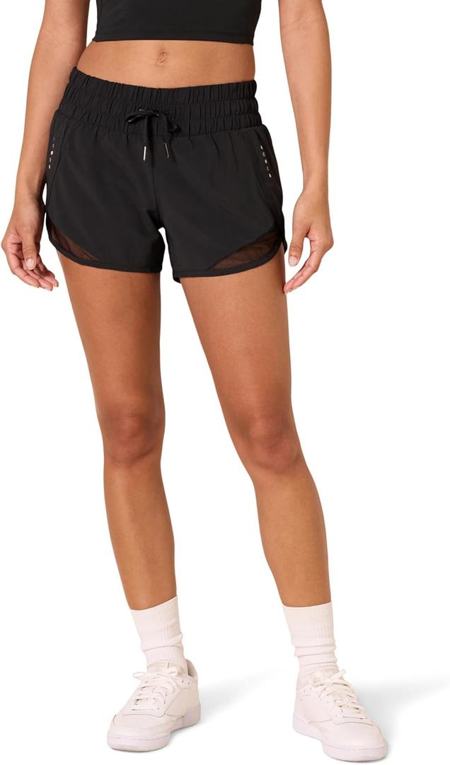 Amazon Essentials Women's Regular-Fit Athletic Ruched Waistband Woven Running Shorts (Large, Black)