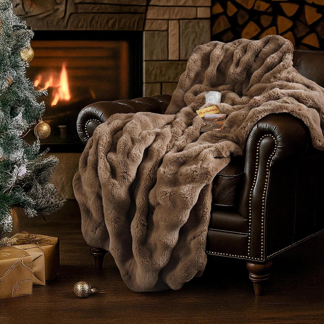 Faux Fur Throw Blanket, Bunny Blanket with Bubble Texture, Reversible Fluffy Blankets for Couch and Bed, Soft Cozy Faux Rabbit Fur Blanket for Home Décor, Light Brown