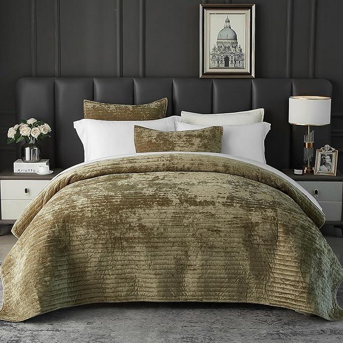 weigelia Velvet Quilts King Size Luxurious Soft Coverlet Striped Bedding Set Cream Quilt Set with 2 Matching Pillowcases, for All Season