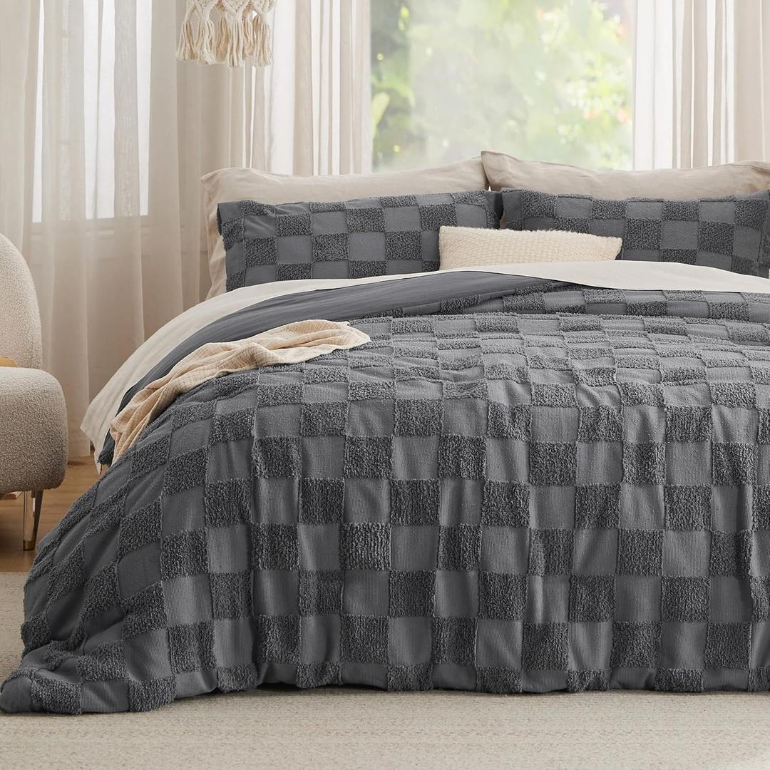 Bedsure Queen Size Comforter Set Dark Grey, Boho Tufted Bed Set, Checkered Farmhouse Shabby Chic Bedding, 3 Pieces, 1 Plaid Geometric Comforter and 2 Pillow Shams