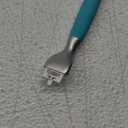 Gillette Venus Smooth Women's Razor Handle + 5Refills with Soft-Grip Gel Handle