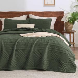Bedsure Boho Quilt King Size - Lightweight Bedspread King Size with Geometric Stitched Pattern, Olive Green Farmhouse Soft Bedding Set Coverlet with 2 Pillow Shams for All Seasons, 106x96 inches