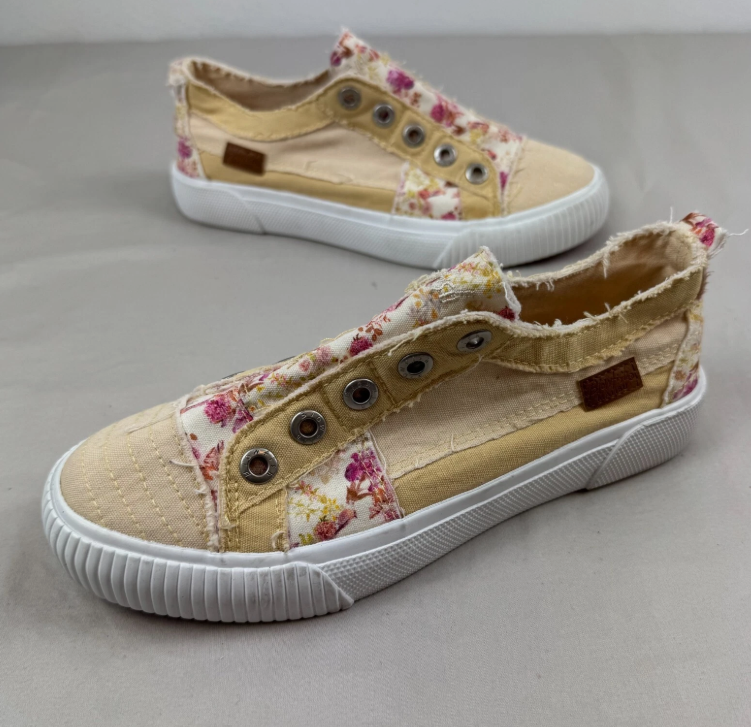 BLOWFISH MALIBU MALIA-B Women's Canvas Distressed Sneaker Shoe - FLORAL, G CHARLEE-K, 5