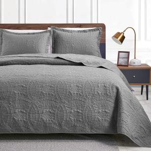Love's cabin California King Size Quilt Bedding Set Grey Bedspreads - Cal King Summer Lightweight Bedspread Comforter - Coin Pattern Coverlet for All Season - 3 Pieces (1 Quilt, 2 Pillow Shams)