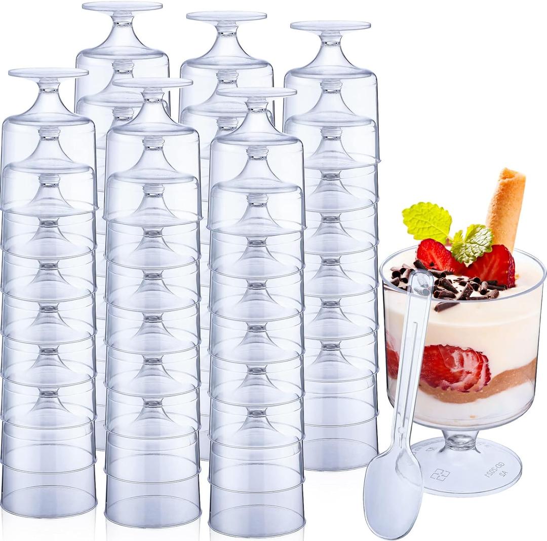 Nuogo 100 Pack 5 oz Clear Plastic Dessert Cups with Spoons Mini Disposable Appetizer Yogurt Parfait Cup for Mousse Dessert Puddings Ice Cream(Transparent Color)