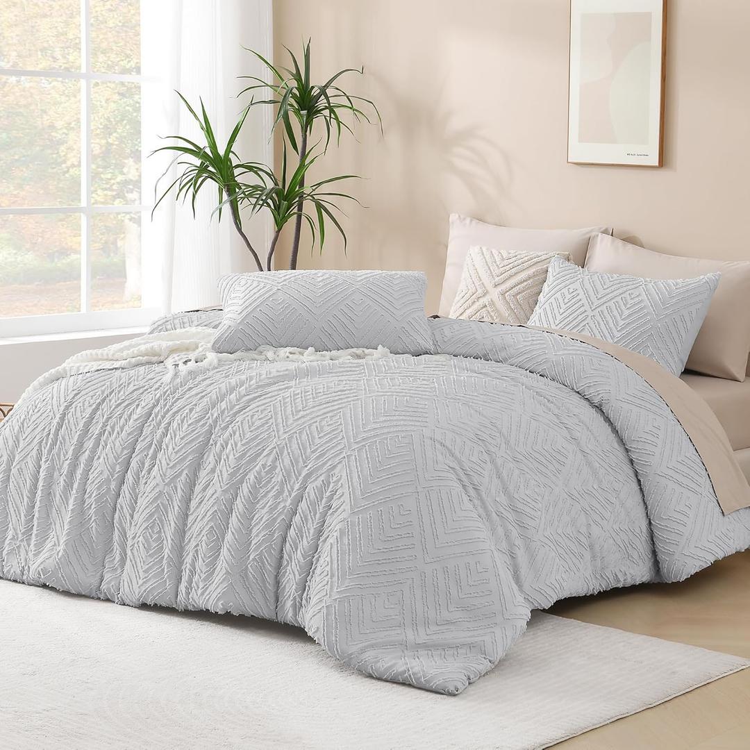 Andency Light Grey California King Comforter Set, 3 Pieces Boho Tufted Cal King Bedding Set & Collections, Oversized Soft Lightweight Down Alternative Bed Set (104x96In, 2 Pillowcases)