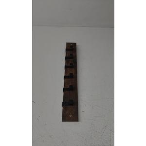 whitmor wall hook 6 hooks.         2.63×23.75×3.13in