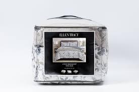 ELLEN TRACY 4 PIECE BEDDING SET KING SIZE