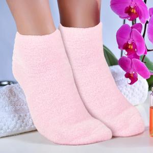 Janmercy 2 Pairs Aloe Socks Moisturizing Spa Infused Gel Sleeping Fuzzy Dry Feet Non Slip Lotion Socks for Women Men Repairing Softening Dry Cracked