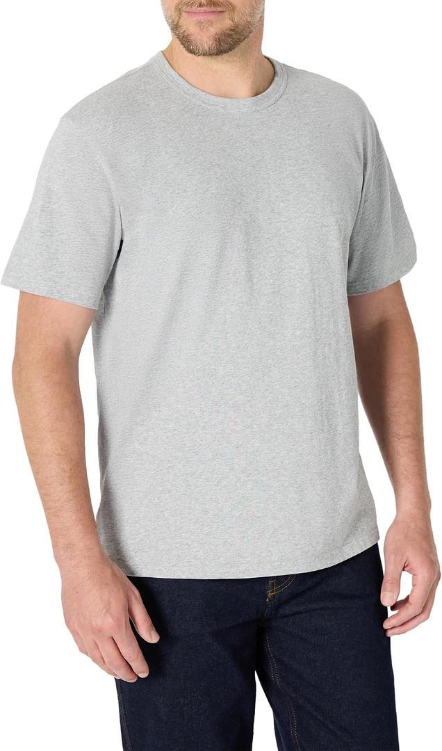 Amazon Essentials Men's Relaxed-Fit Heavyweight Cotton Pocket T-Shirt, Large