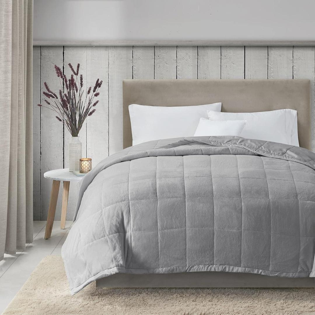 Down Alternative Blanket, Twin/Twin XL, Grey
All Season, Microfiber, Breathable Fabric for Bed or Couch, Reversible, Quilted, Lightweight, Plush, OEKO-TEX Certified