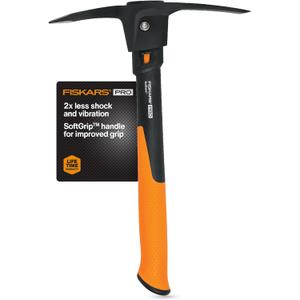 Fiskars IsoCore Pickaxe Mattock with Shock-Absorbing Handle, Dual-Head Tool for Roots & Rocks, 1.5 lb
