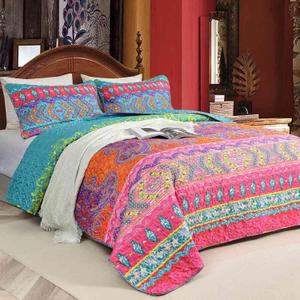 Nanko Quilt Set Queen Full Size 3 Pcs, Boho Red & Green Colorful Vintage Striped Bedspreads, Soft Lightweight Coverlet Bed Spreads, Bohemian Thin Quilted Comforter Bedding Sets for Women Men, 90x90, Red & Green Bohemian Quilt Set