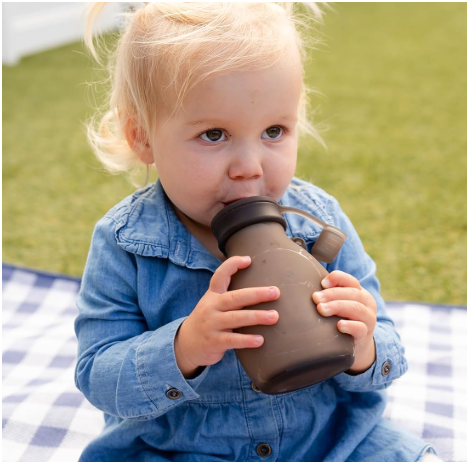 haakaa Hippo Pouch – 9oz/260ml Reusable Pouches for Toddlers, Reusable Baby Food Pouches for Homemade Organic Purees, Juices, Smoothies, and Yogurt, 4 Pack, (Grey)