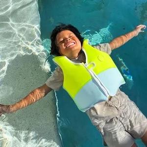 SUNNYLiFE Swim Vest - Constructed with Neoprene Plus a Secure Front Zip and Develop Water Confidence. | Toddler Swim Vest 3-6 Years Old